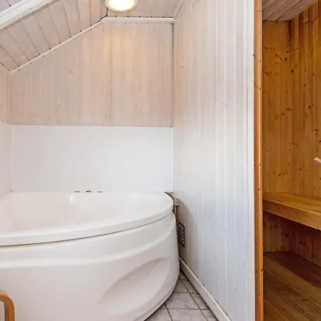 8 Person In Harboore Casa de Férias *